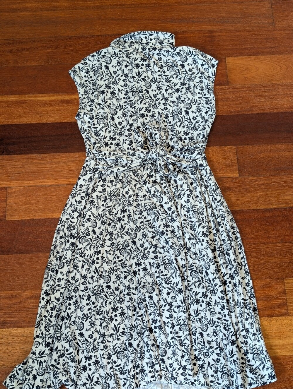 Boden Navy And White Floral Midi Button-Front Dress - Picture 6 of 8